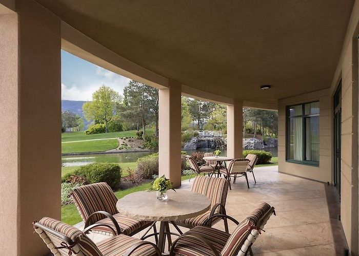 Stay at The Royal Kelowna Hotel - Your Lakeside Retreat